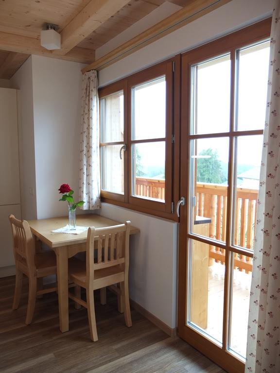 Haus Schlernblick Apartment โนวาโปเนนเต ห้อง รูปภาพ