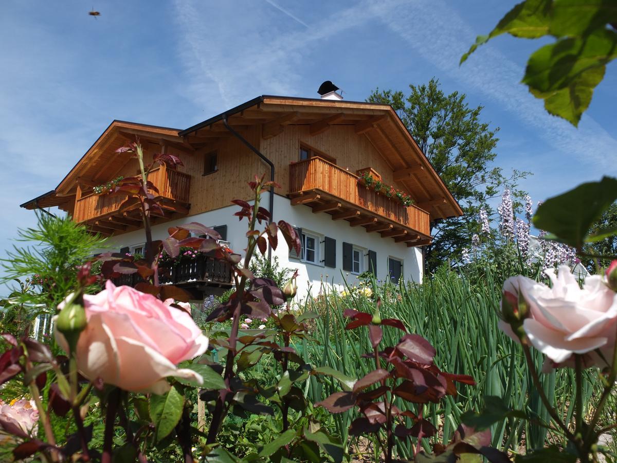Haus Schlernblick Apartment โนวาโปเนนเต ภายนอก รูปภาพ